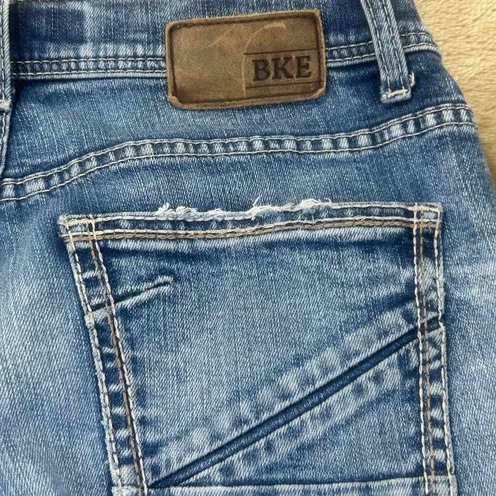 BKE‎ Alec Skinny Jeans Mens 32R Medium Wash Distressed Stretch Denim Blue